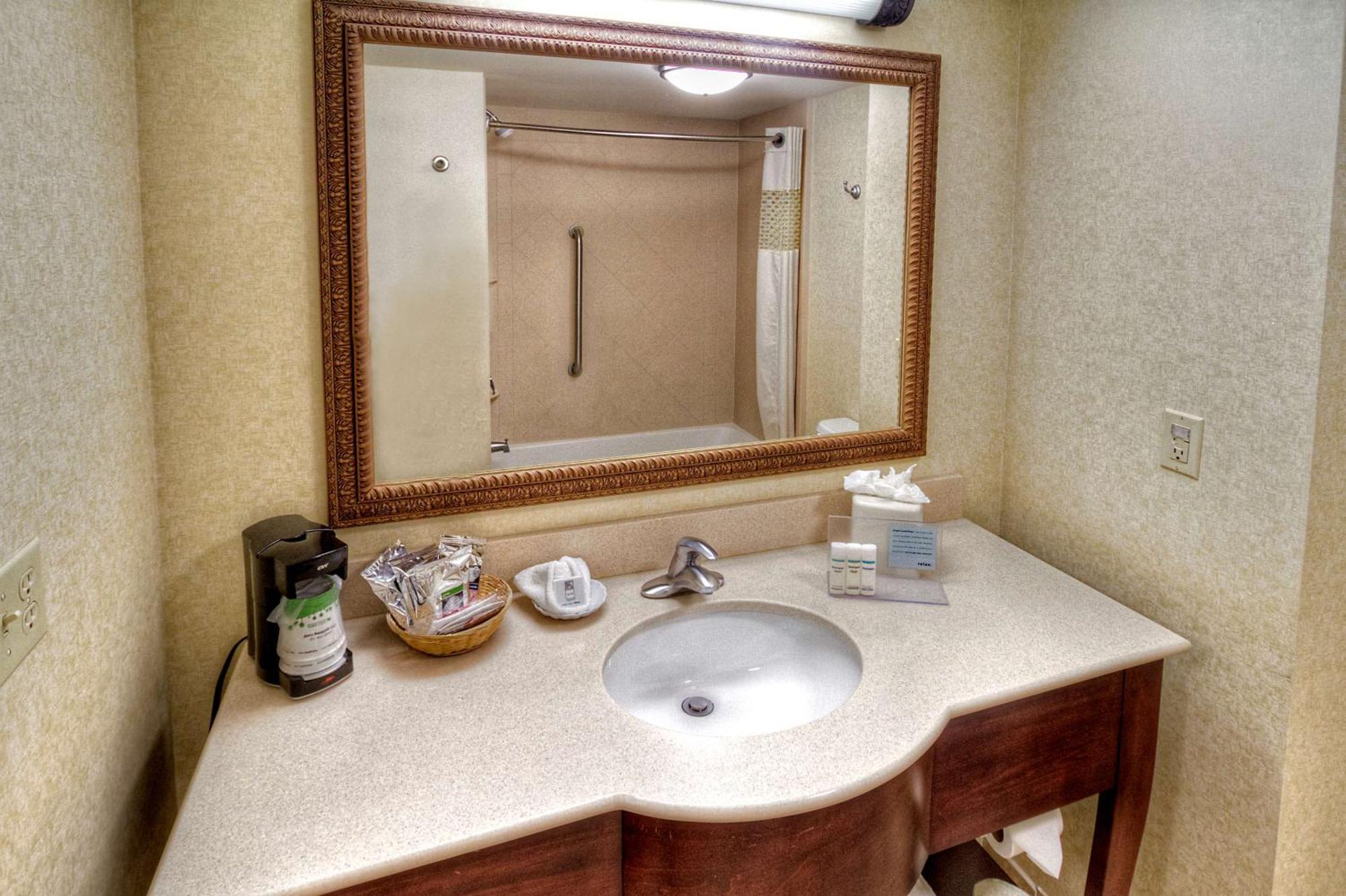 Hampton Inn & Suites Stuart-North Exteriör bild