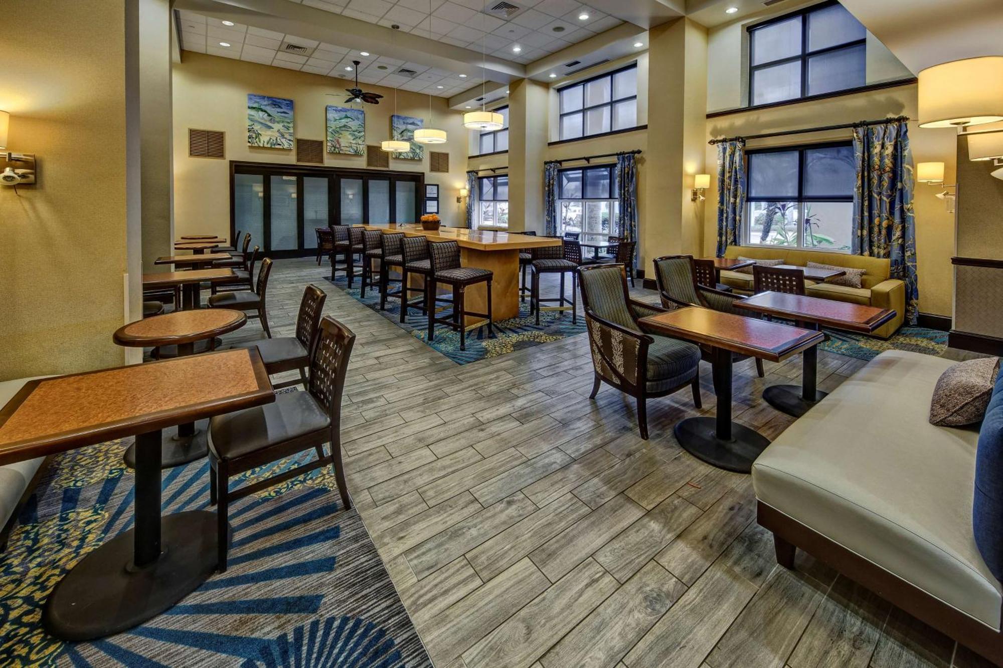Hampton Inn & Suites Stuart-North Exteriör bild