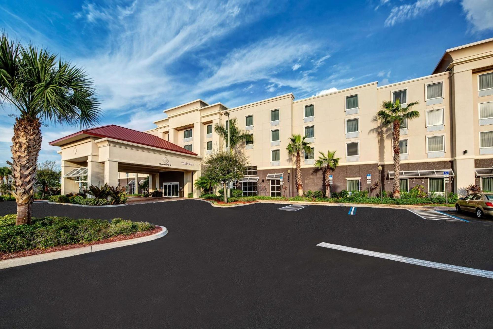 Hampton Inn & Suites Stuart-North Exteriör bild